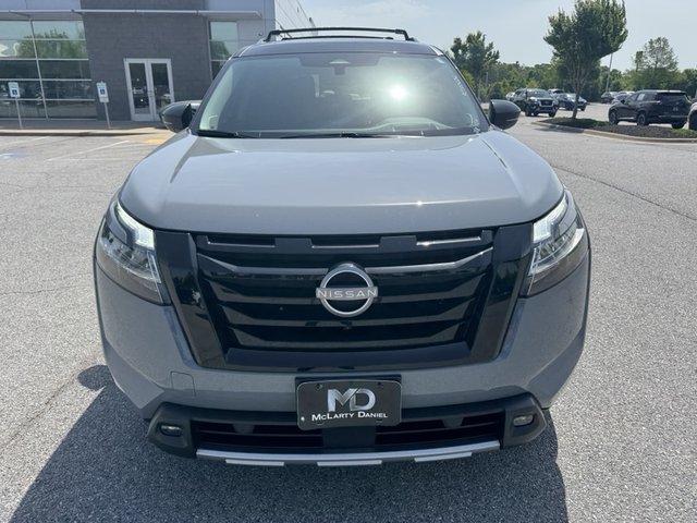 2023 Nissan Pathfinder Platinum 4WD