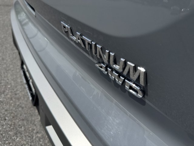2023 Nissan Pathfinder Platinum 4WD
