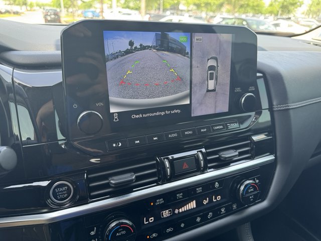 2023 Nissan Pathfinder Platinum 4WD