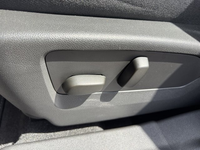 2023 Buick Envision Essence FWD