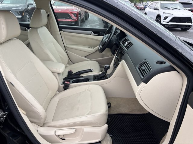 2014 Volkswagen Passat 2.0 TDI SE w/Sunroof