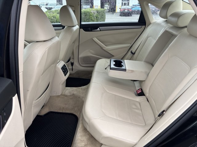 2014 Volkswagen Passat 2.0 TDI SE w/Sunroof