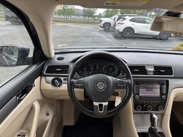 2014 Volkswagen Passat 2.0 TDI SE w/Sunroof