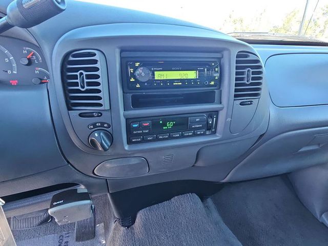 2003 Ford F-150 Lariat Styleside 4WD 5.5ft B