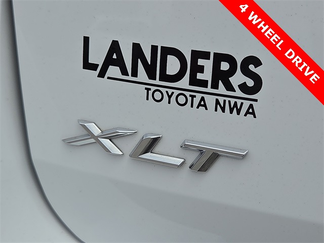 2023 Ford Explorer XLT 4WD