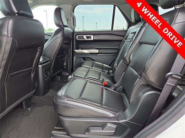 2023 Ford Explorer XLT 4WD