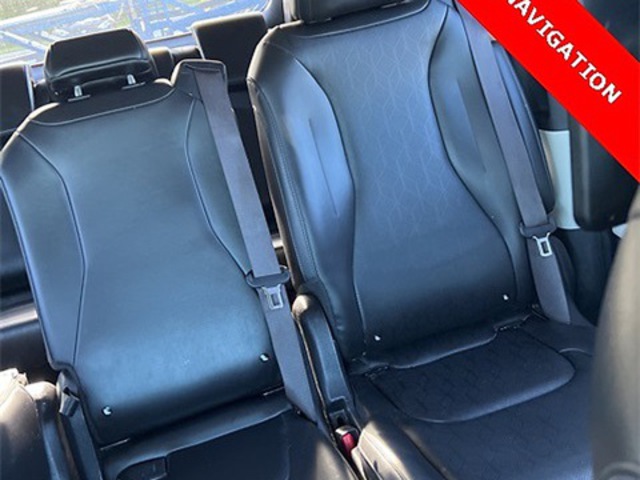 2022 Kia Carnival SX FWD