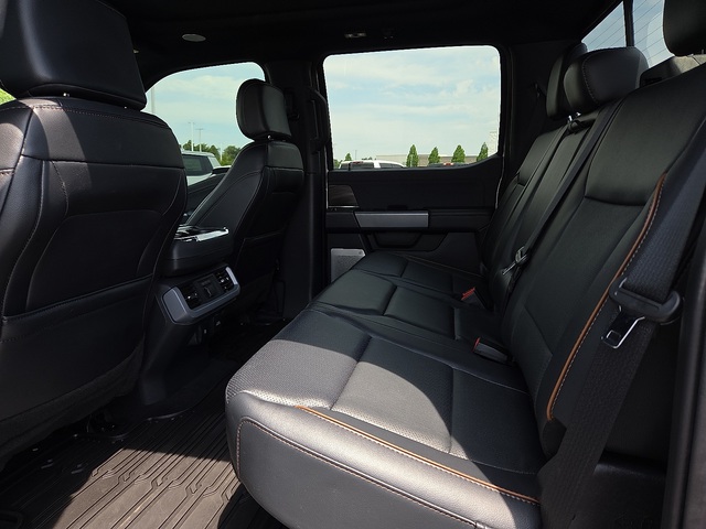 2024 Ford F-150 Lariat 4WD