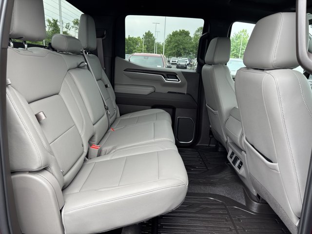 2022 GMC Sierra 1500 SLT 4WD 147WB