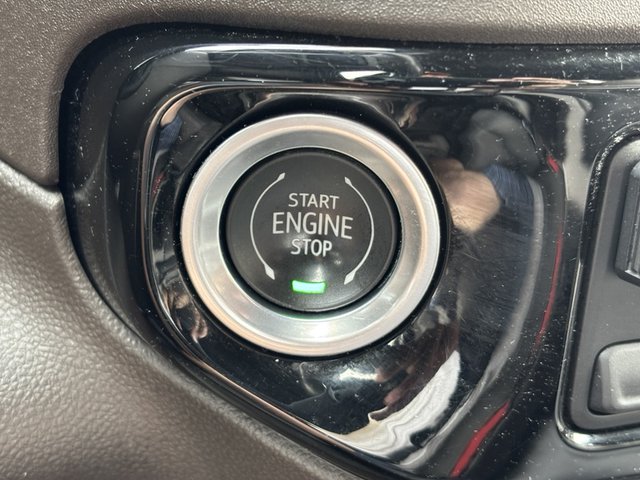 2022 GMC Sierra 1500 SLT 4WD 147WB