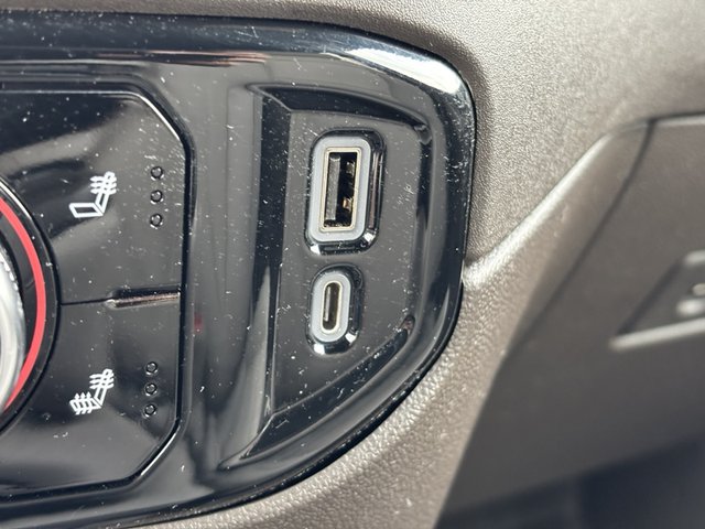 2022 GMC Sierra 1500 SLT 4WD 147WB