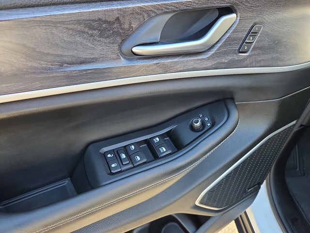 2023 Jeep Grand Cherokee 4WD 4xe