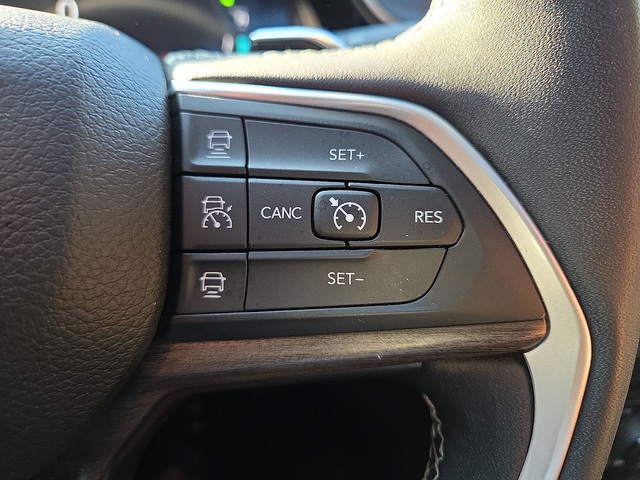 2023 Jeep Grand Cherokee 4WD 4xe