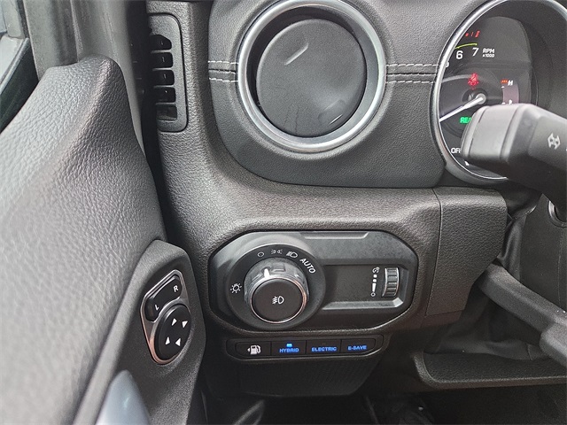 2023 Jeep Wrangler Sahara 4WD 4xe