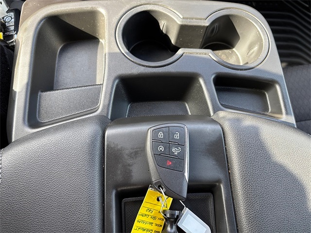 2022 Chevrolet Silverado 1500 Custom 4WD 147WB