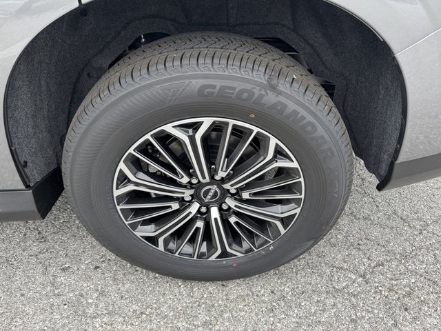 2025 Nissan Armada SL 4WD