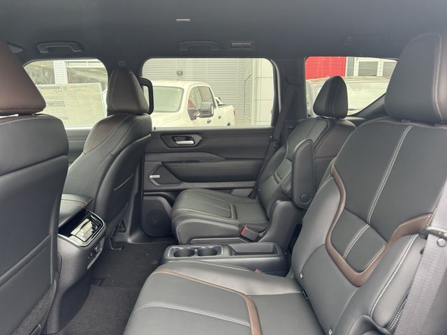 2025 Nissan Armada SL 4WD