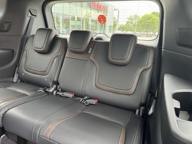 2025 Nissan Armada SL 4WD