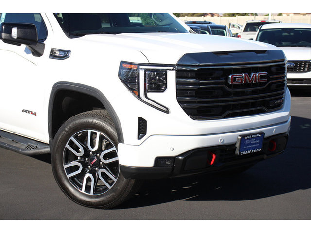 2023 GMC Sierra 1500 AT4 4WD 147WB
