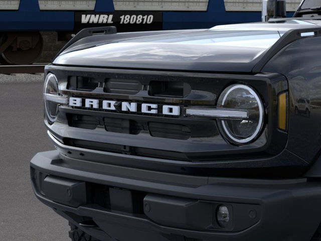 2025 Ford Bronco Outer Banks 4Dr 4WD