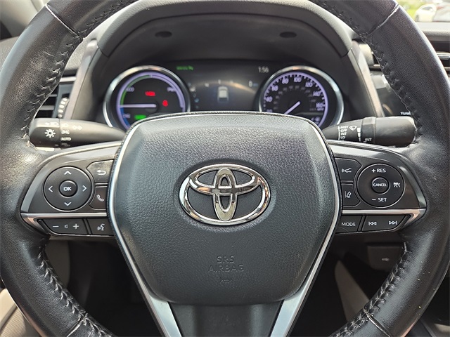 2020 Toyota Camry Hybrid XLE