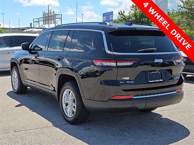2023 Jeep Grand Cherokee Laredo 4WD L