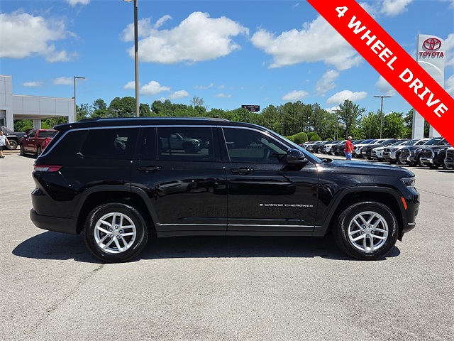 2023 Jeep Grand Cherokee Laredo 4WD L