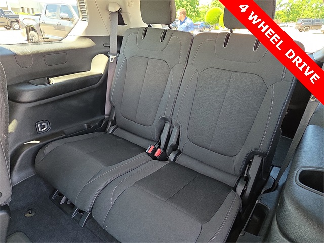 2023 Jeep Grand Cherokee Laredo 4WD L