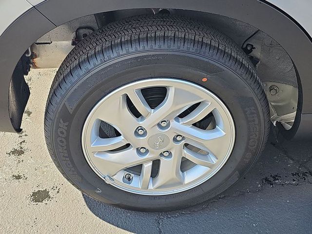 2024 Hyundai Venue SE