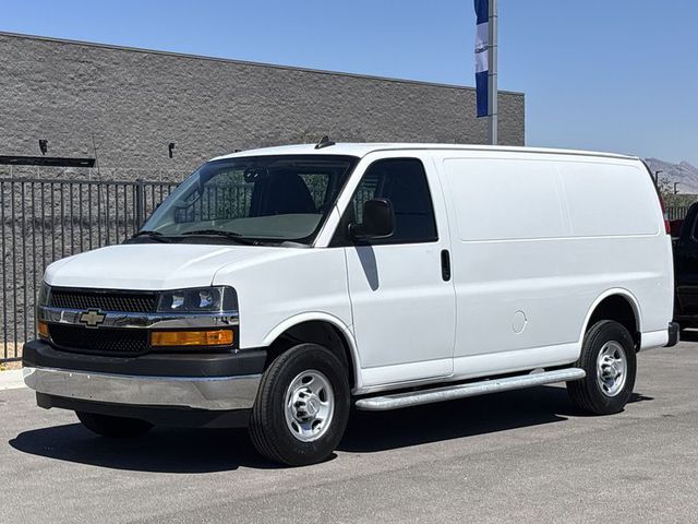2022 Chevrolet Express 2500 135WB RWD