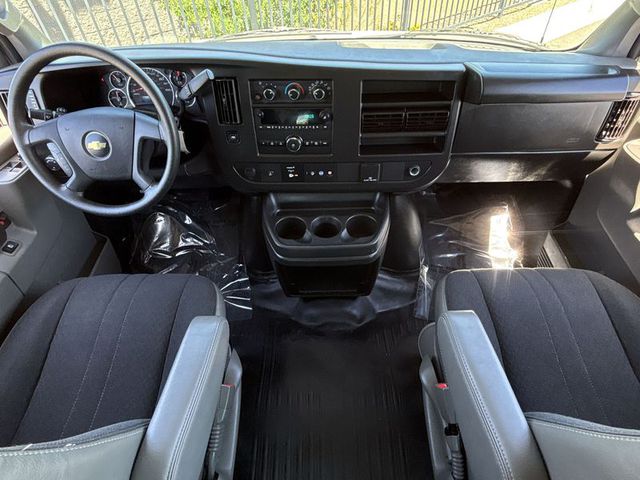 2022 Chevrolet Express 2500 135WB RWD