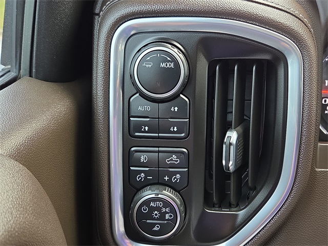 2022 Chevrolet Silverado 1500 LTD LT Trail Boss 4WD 147WB