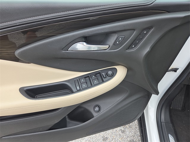 2020 Buick Envision Essence FWD