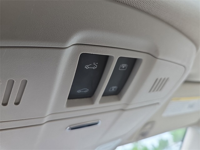 2020 Buick Envision Essence FWD