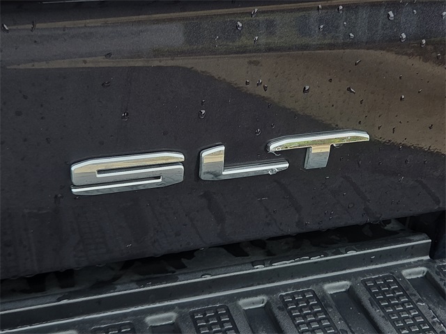 2023 GMC Sierra 1500 SLT 4WD 147WB