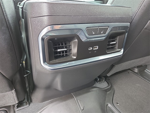 2023 GMC Sierra 1500 SLT 4WD 147WB