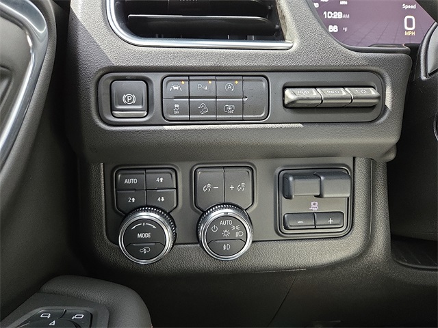 2024 GMC Yukon AT4 4WD