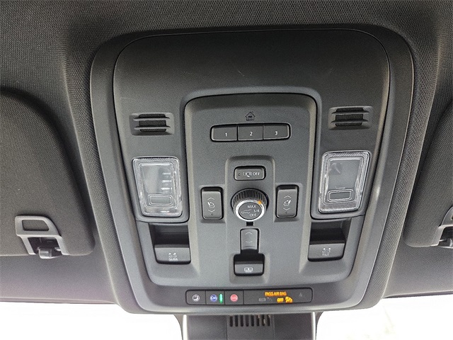 2024 GMC Yukon AT4 4WD