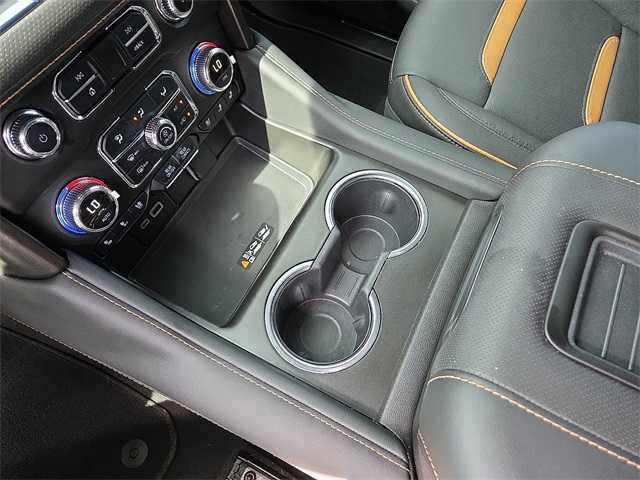 2024 GMC Yukon AT4 4WD