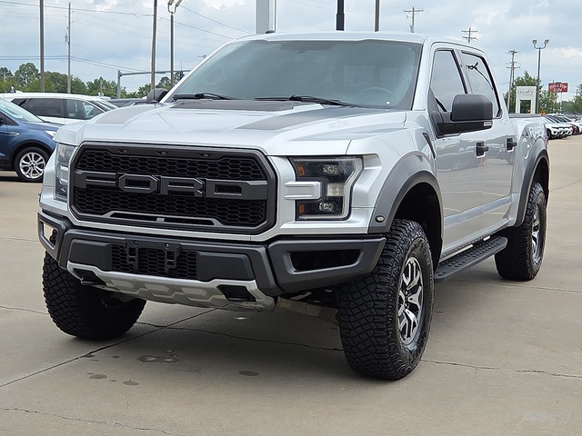 2017 Ford F-150 Raptor 4WD 5.5ft Box