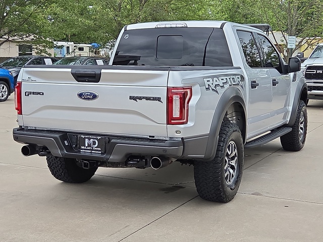 2017 Ford F-150 Raptor 4WD 5.5ft Box
