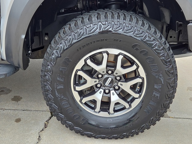 2017 Ford F-150 Raptor 4WD 5.5ft Box