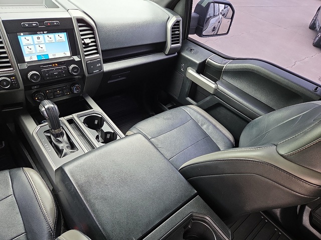 2017 Ford F-150 Raptor 4WD 5.5ft Box