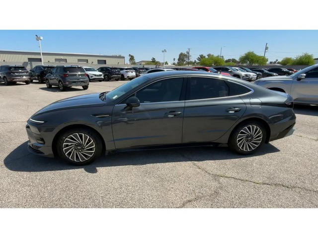 2024 Hyundai Sonata Hybrid SEL 2.0L