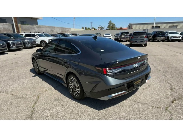2024 Hyundai Sonata Hybrid SEL 2.0L