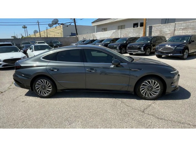 2024 Hyundai Sonata Hybrid SEL 2.0L