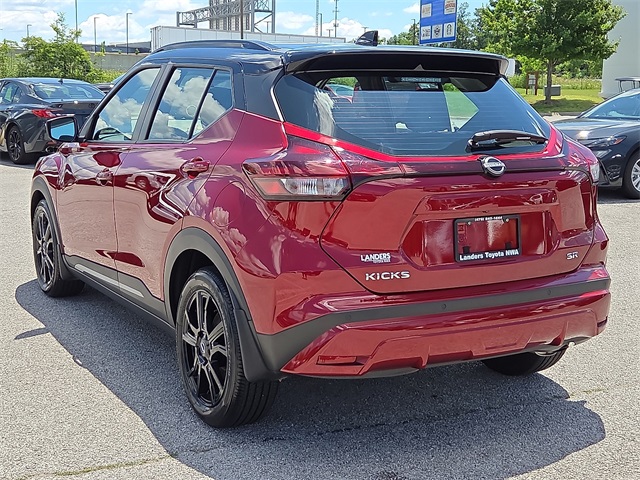 2023 Nissan Kicks SR FWD