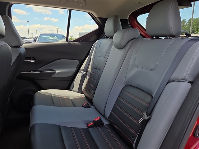 2023 Nissan Kicks SR FWD