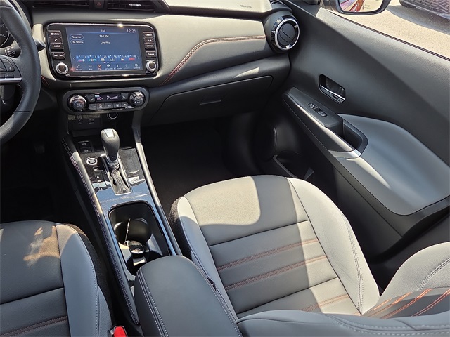 2023 Nissan Kicks SR FWD