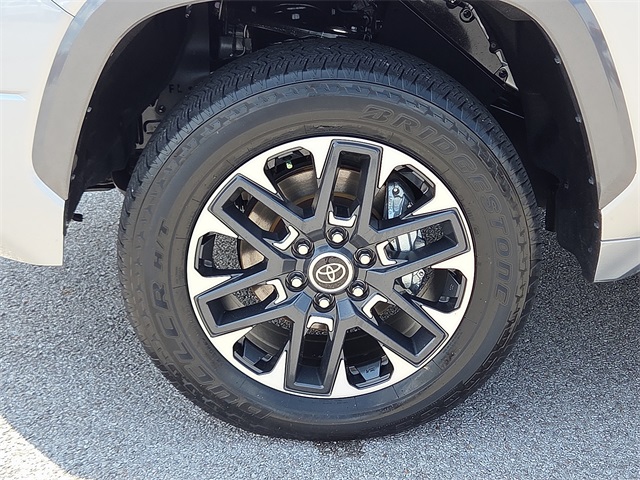2024 Toyota Tundra Limited 4WD 5.5ft Bed Hybrid